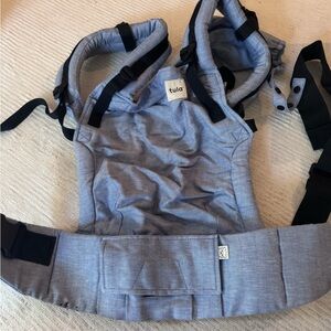 Baby Tula Free to Grow Baby in Linen Rain